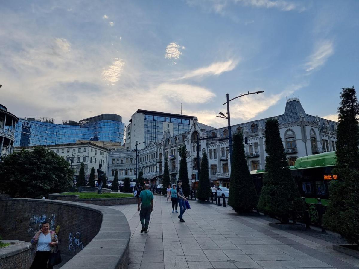 הוילה Old Tbilisi Freedom Square, Tbilisi Площадь Свободы מראה חיצוני תמונה